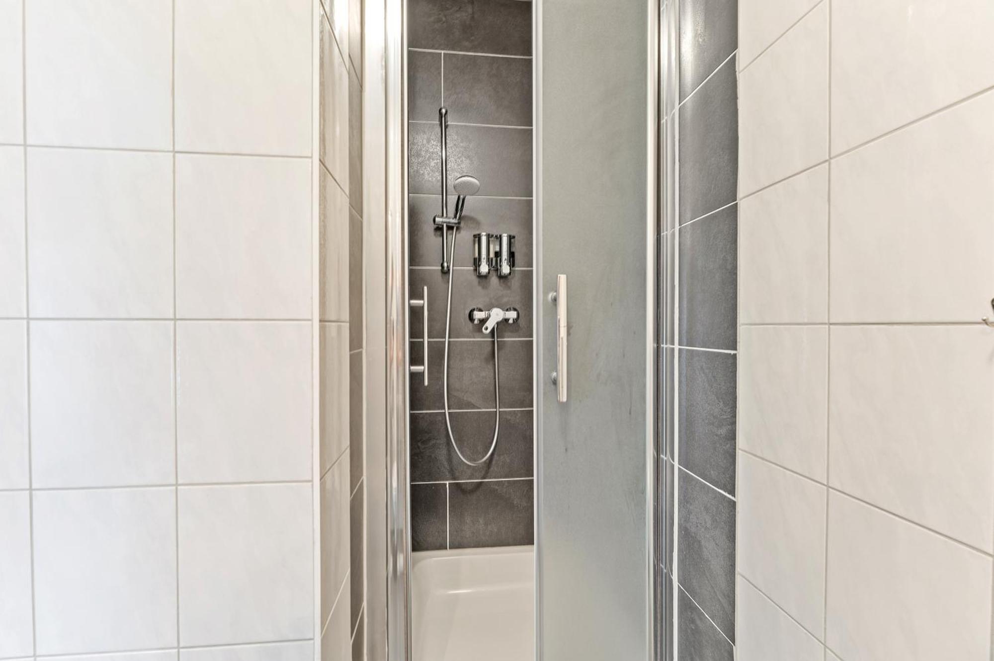 Businesshotel Lemon Suites Self Check-In Messe Airport Mit Kueche - Monteure Willkommen Neuhausen auf den Fildern Quarto foto